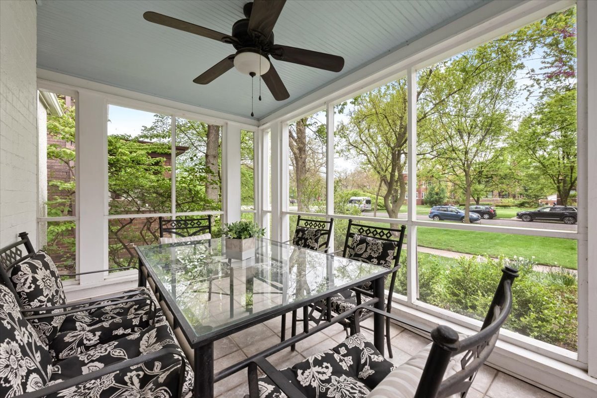 2311 Park Place Evanston, IL 60201 - Photo 7 of 41