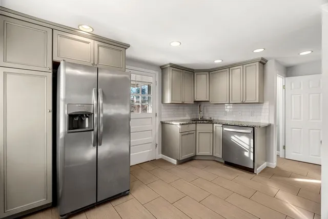 $399,900 | 2 Kingston Street, Unit 2, North Andover, MA 01845