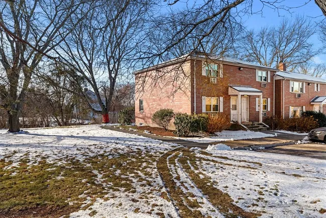 $399,900 | 2 Kingston Street, Unit 2, North Andover, MA 01845