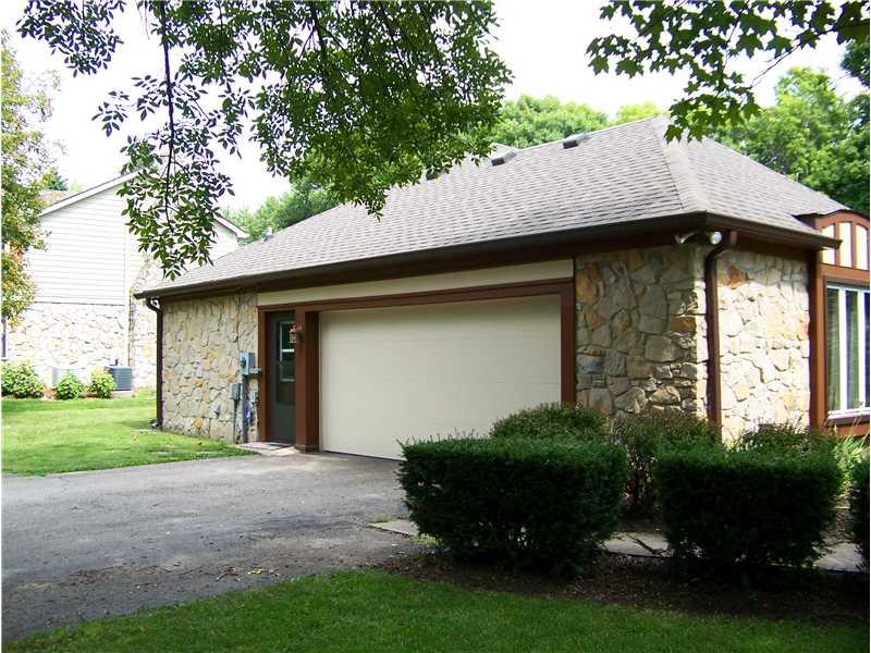2140 Brewster Road Indianapolis, IN 46260 - Photo 24 of 24 Gallery Image 24