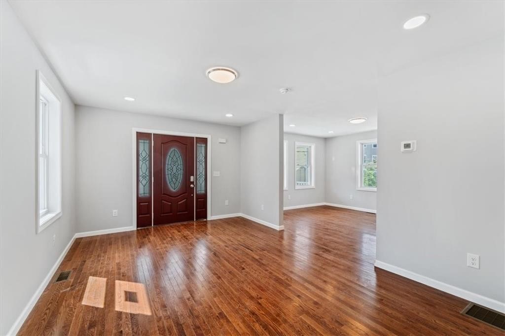 99 Colfax Street Providence, RI 02905 - Photo 12 of 37