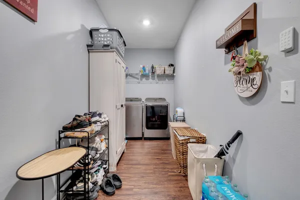 $2,600 | 4354 Bottle Brush Lane, Tallahassee, FL 32303