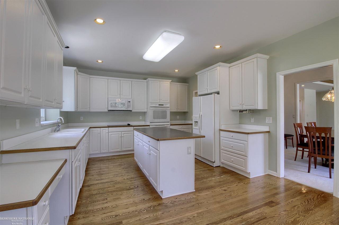 58145 Pheasant Ridge Washington, MI 48094 - Photo 10 of 37 31324741-9.JPG