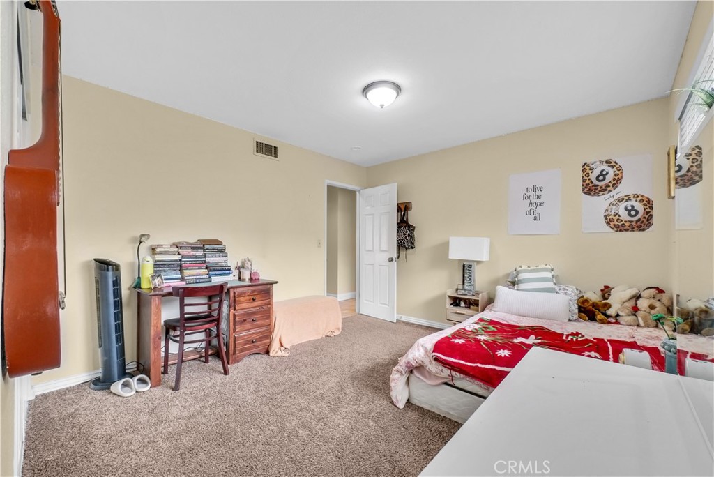 6019 Magnolia Avenue Rialto, CA 92377 - Photo 35 of 42