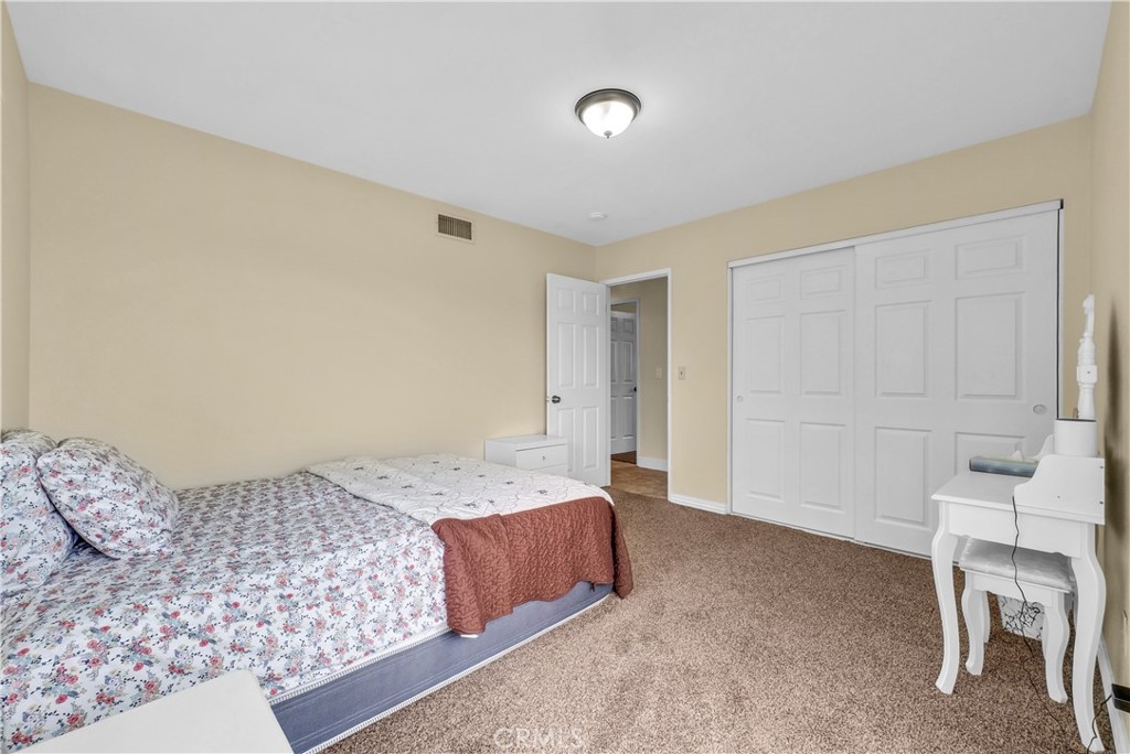 6019 Magnolia Avenue Rialto, CA 92377 - Photo 37 of 42