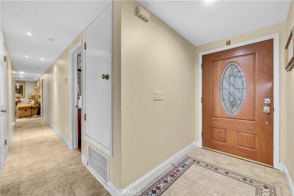 6019 Magnolia Avenue Rialto, CA 92377 - Photo 6 of 42