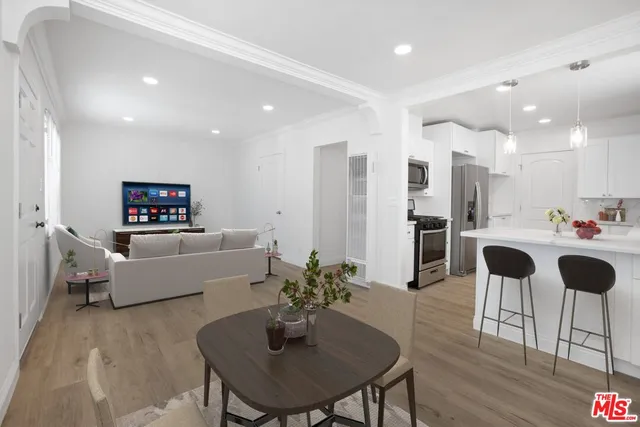 $3,400 | 5402 Monroe Street, Los Angeles, CA 90038