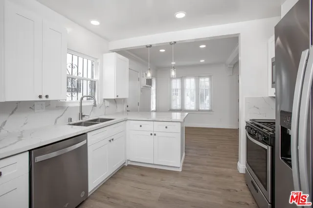 $3,400 | 5402 Monroe Street, Los Angeles, CA 90038