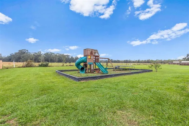 $316,500 | 18813 Cade Street, Iowa, LA 70647