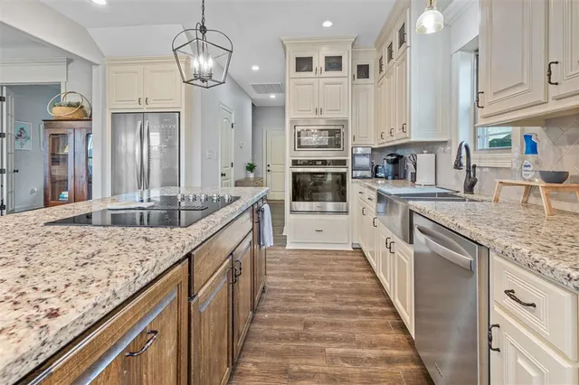 $316,500 | 18813 Cade Street, Iowa, LA 70647