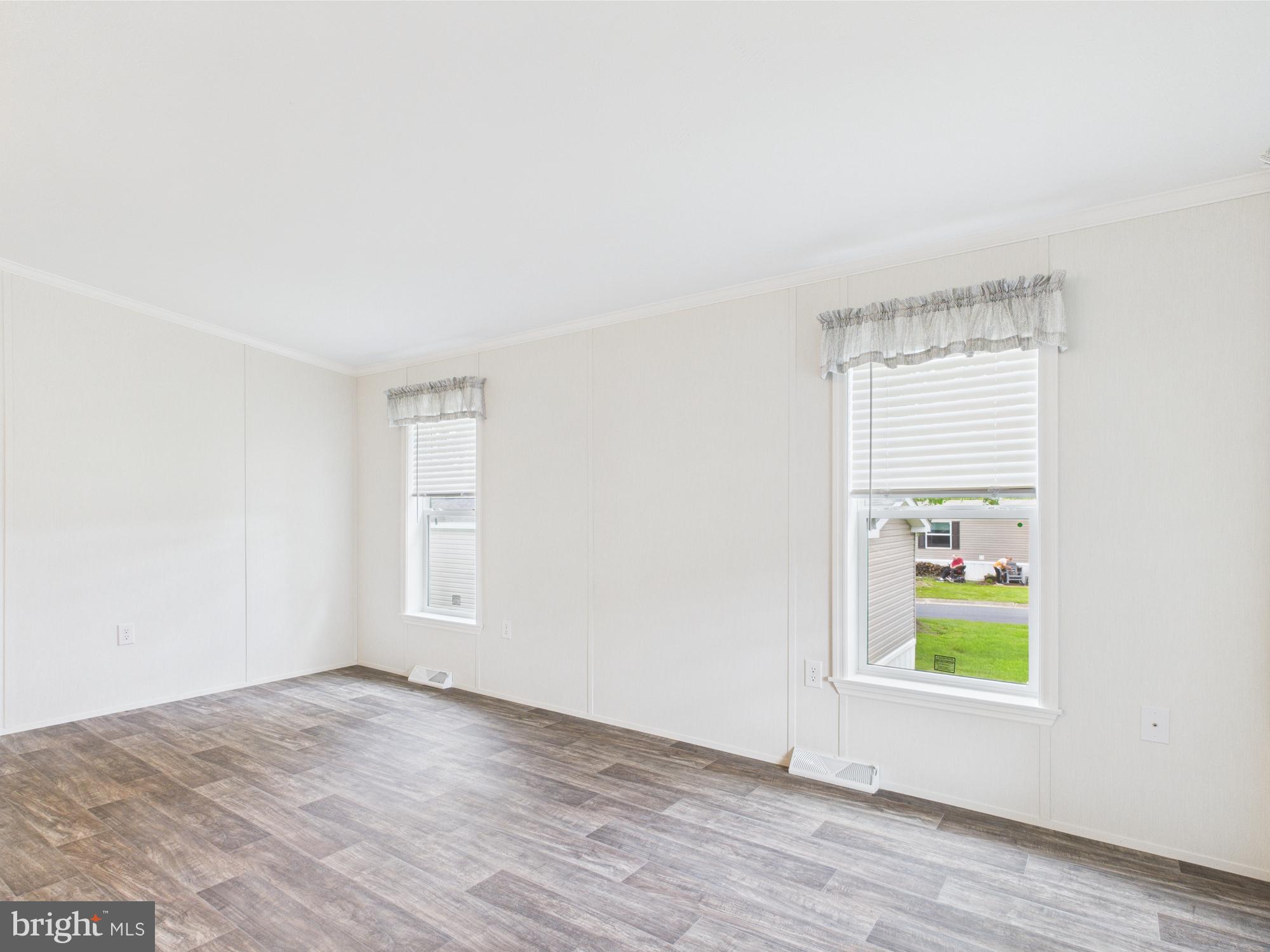 140 Pawnee Avenue Dover, PA 17315 - Photo 14 of 31 an empty room with a window