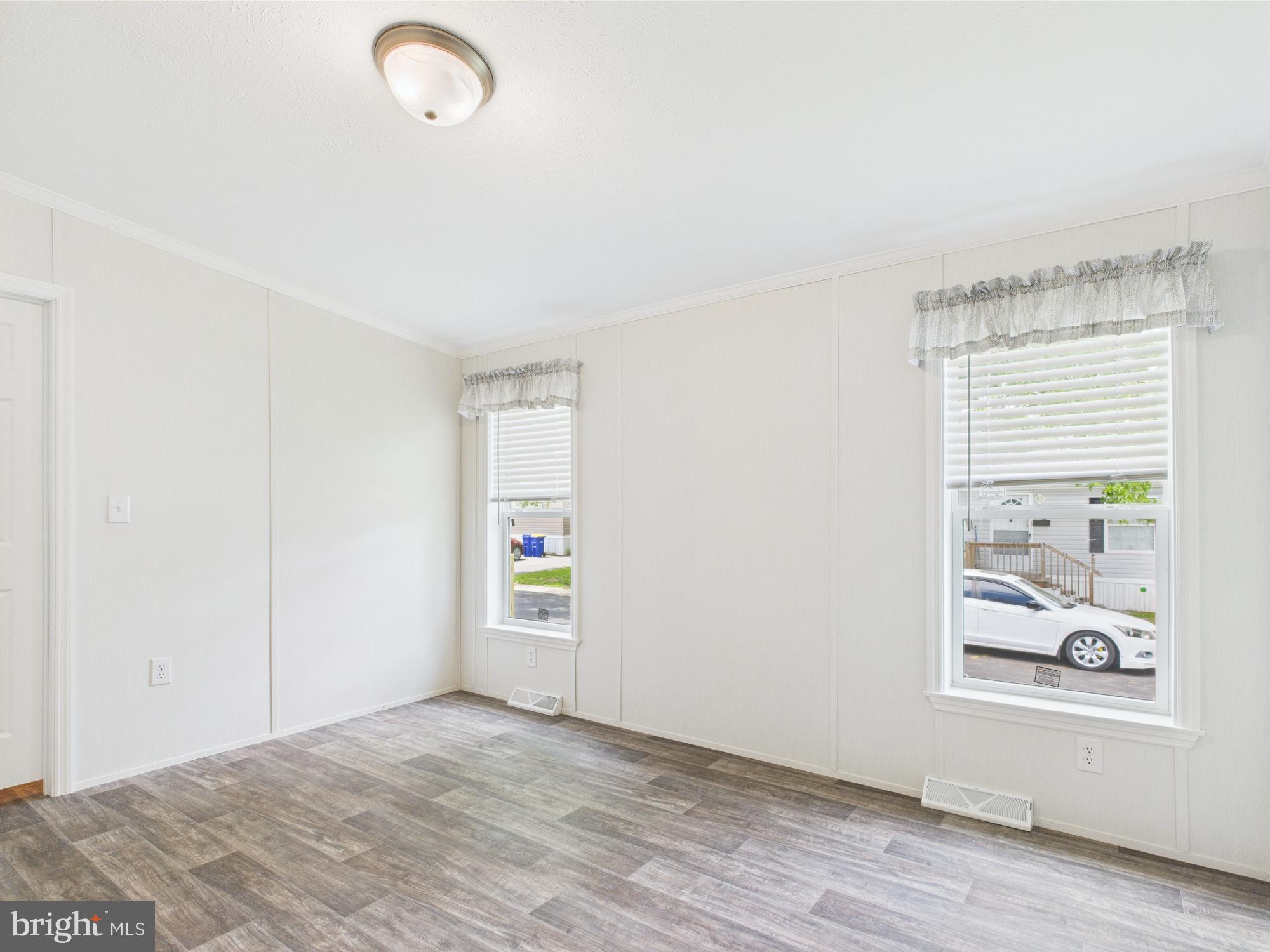 140 Pawnee Avenue Dover, PA 17315 - Photo 29 of 31 an empty room with windows