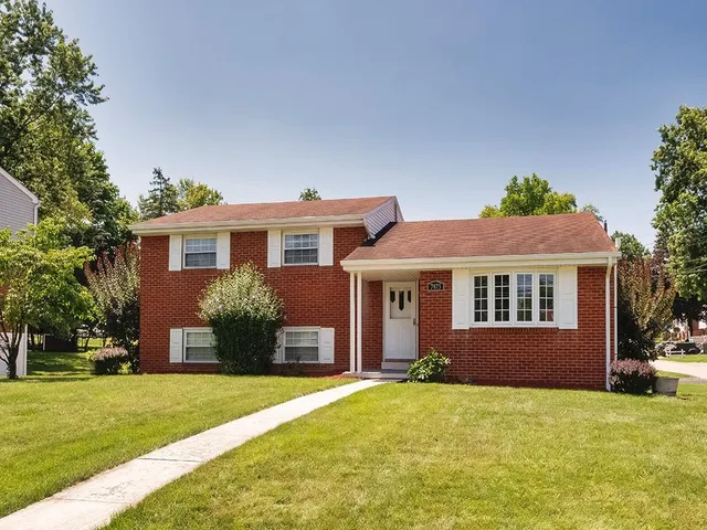 $387,900 | 7973 Remington Drive, Pittsburgh, PA 15237