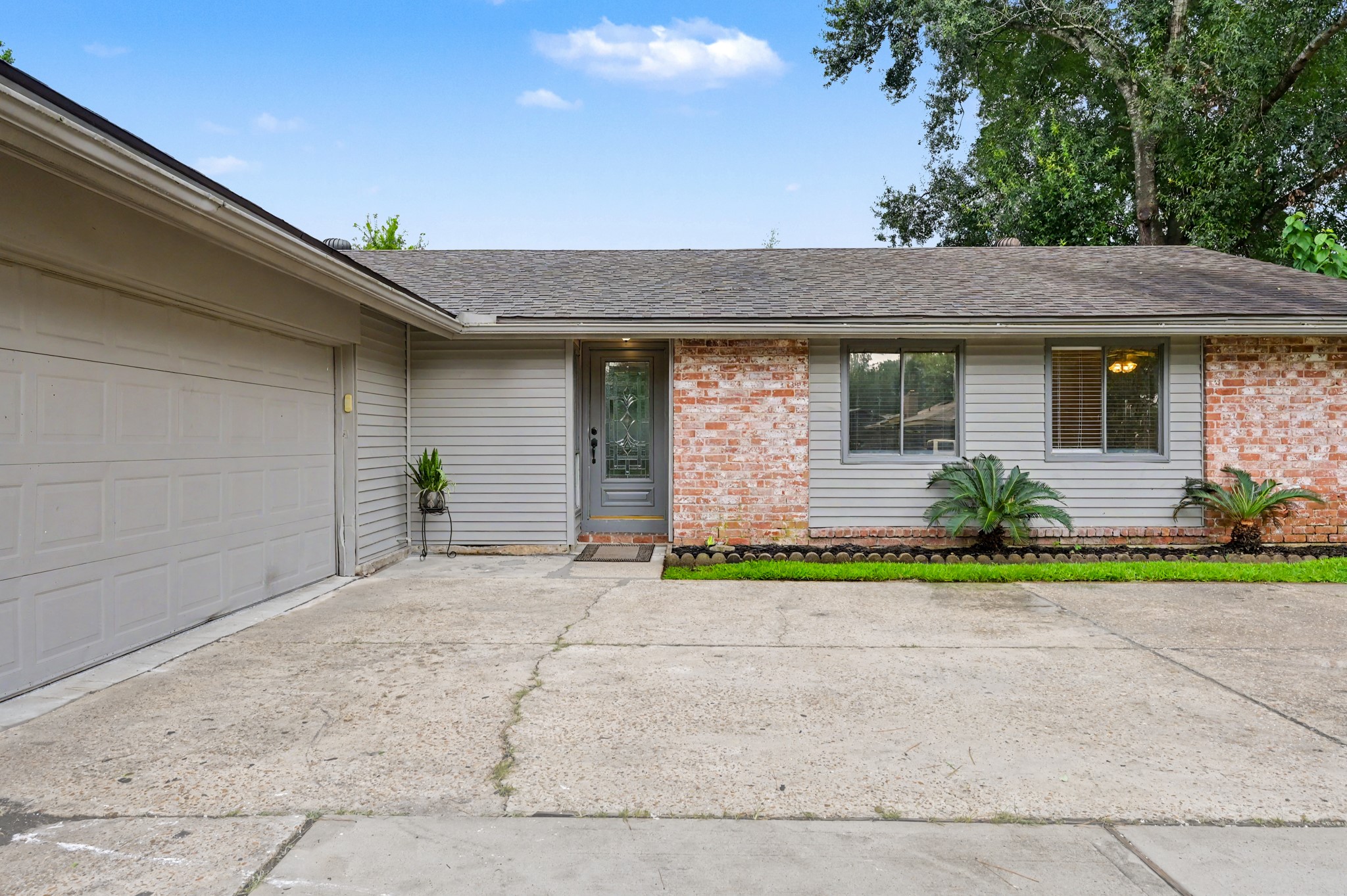 23327 Naples Drive Spring, TX 77373 - Photo 2 of 31