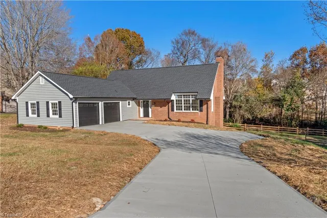 $449,400 | 5309 Moss Creek Lane, Clemmons, NC 27012