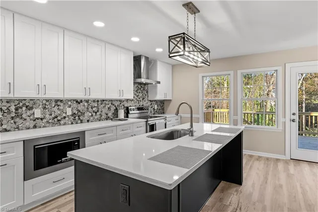 $449,400 | 5309 Moss Creek Lane, Clemmons, NC 27012