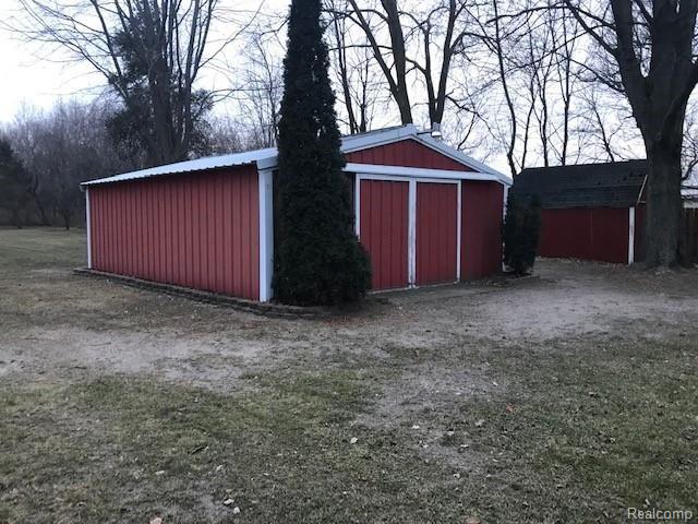 4121 West Lake Road Clio, MI 48420 - Photo 5 of 20 IMG_7576.jpg