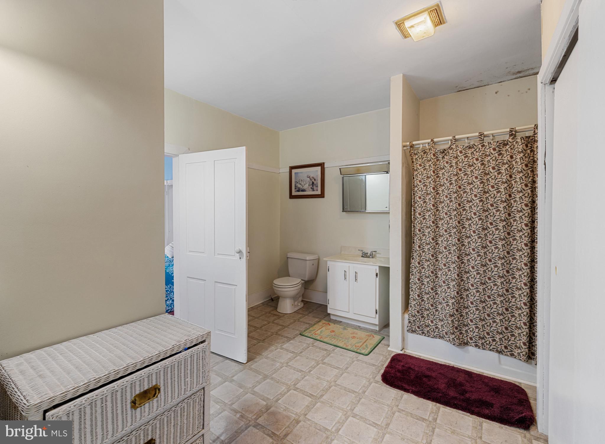 1118 Bachmans Valley Road Westminster, MD 21158 - Photo 19 of 29 Bathroom Unit 1