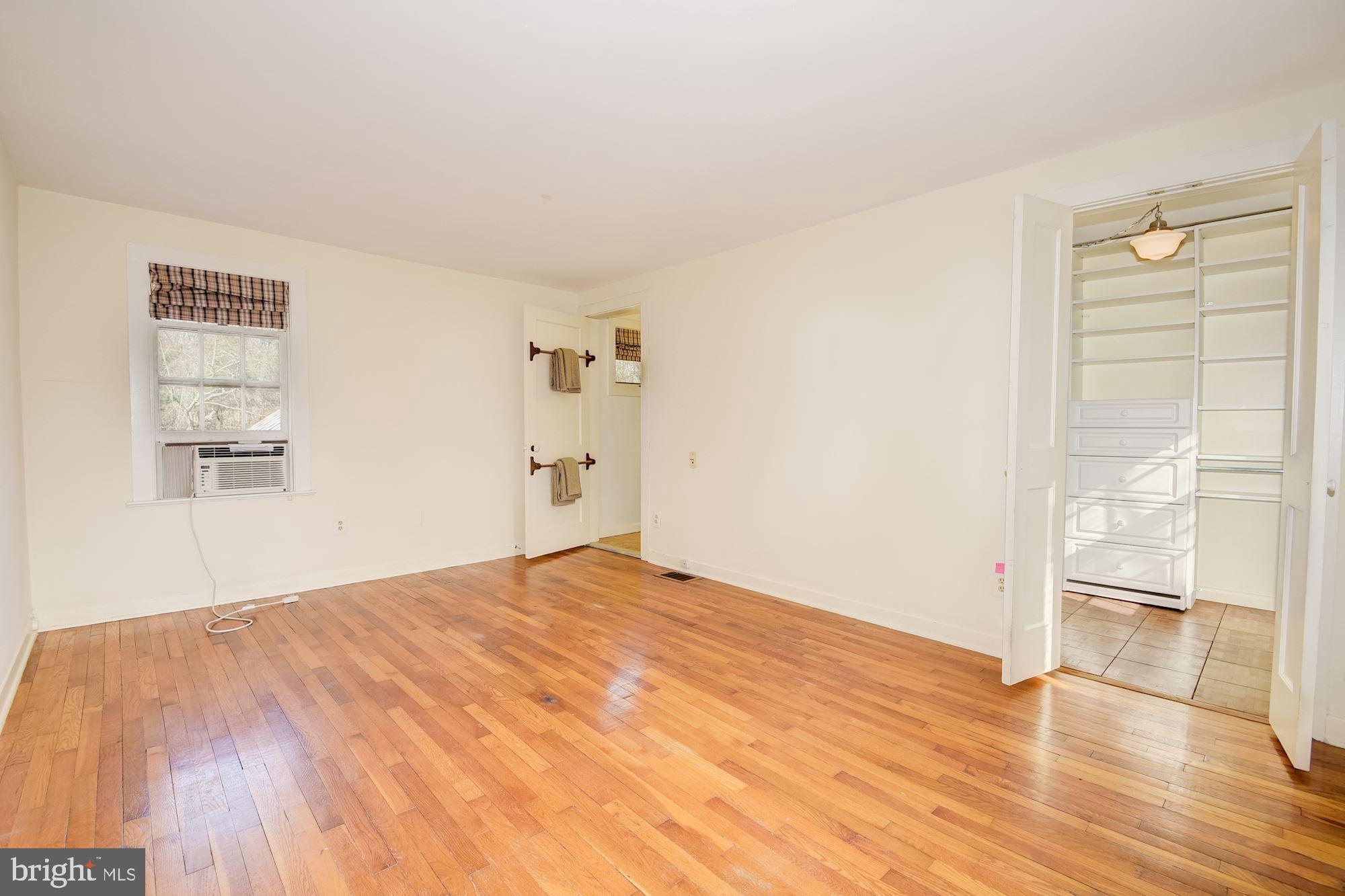 17825 Pond Road Ashton, MD 20861 - Photo 23 of 32 Bedroom