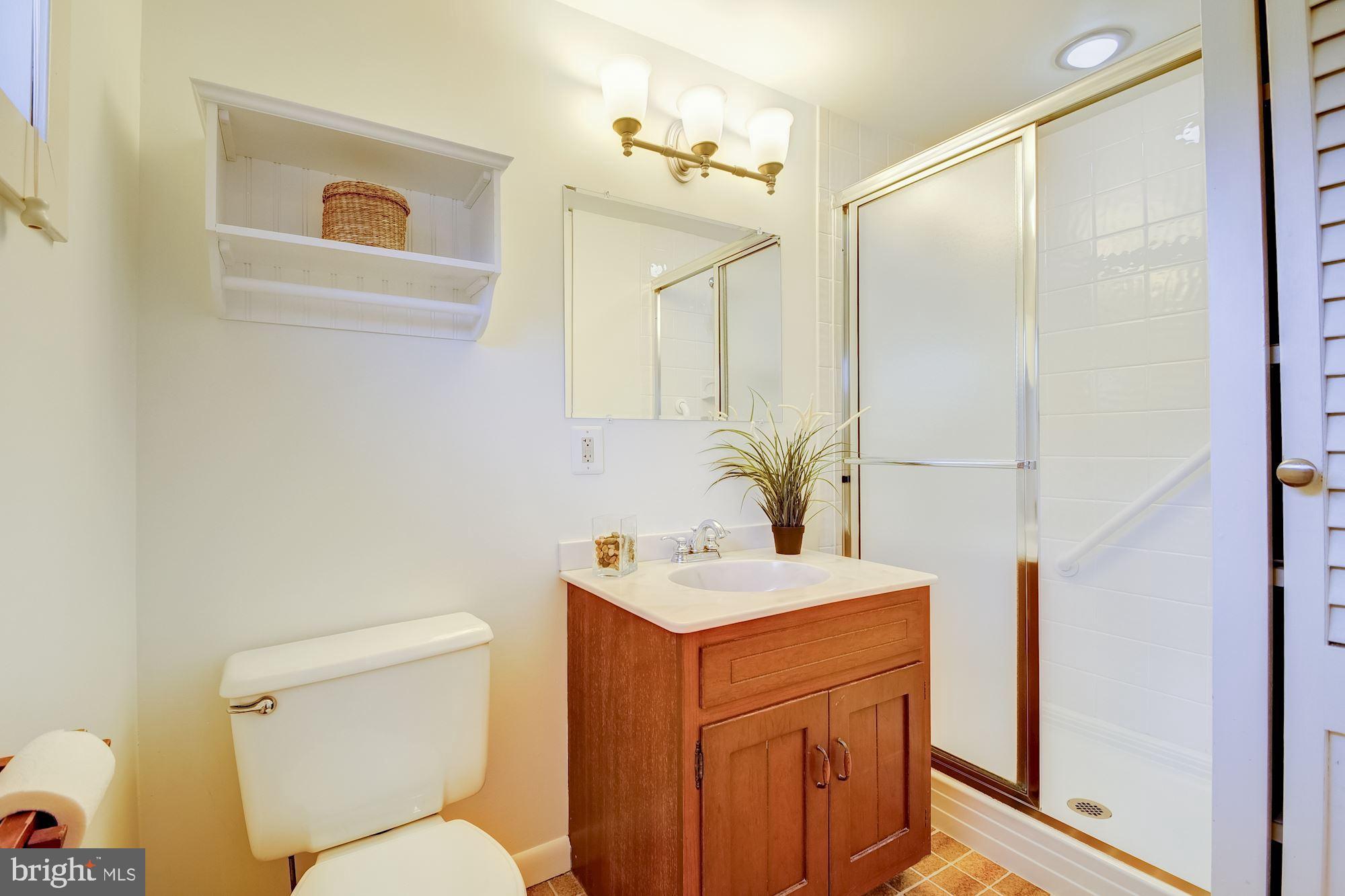 17825 Pond Road Ashton, MD 20861 - Photo 24 of 32 Comfortable, renovated master bath
