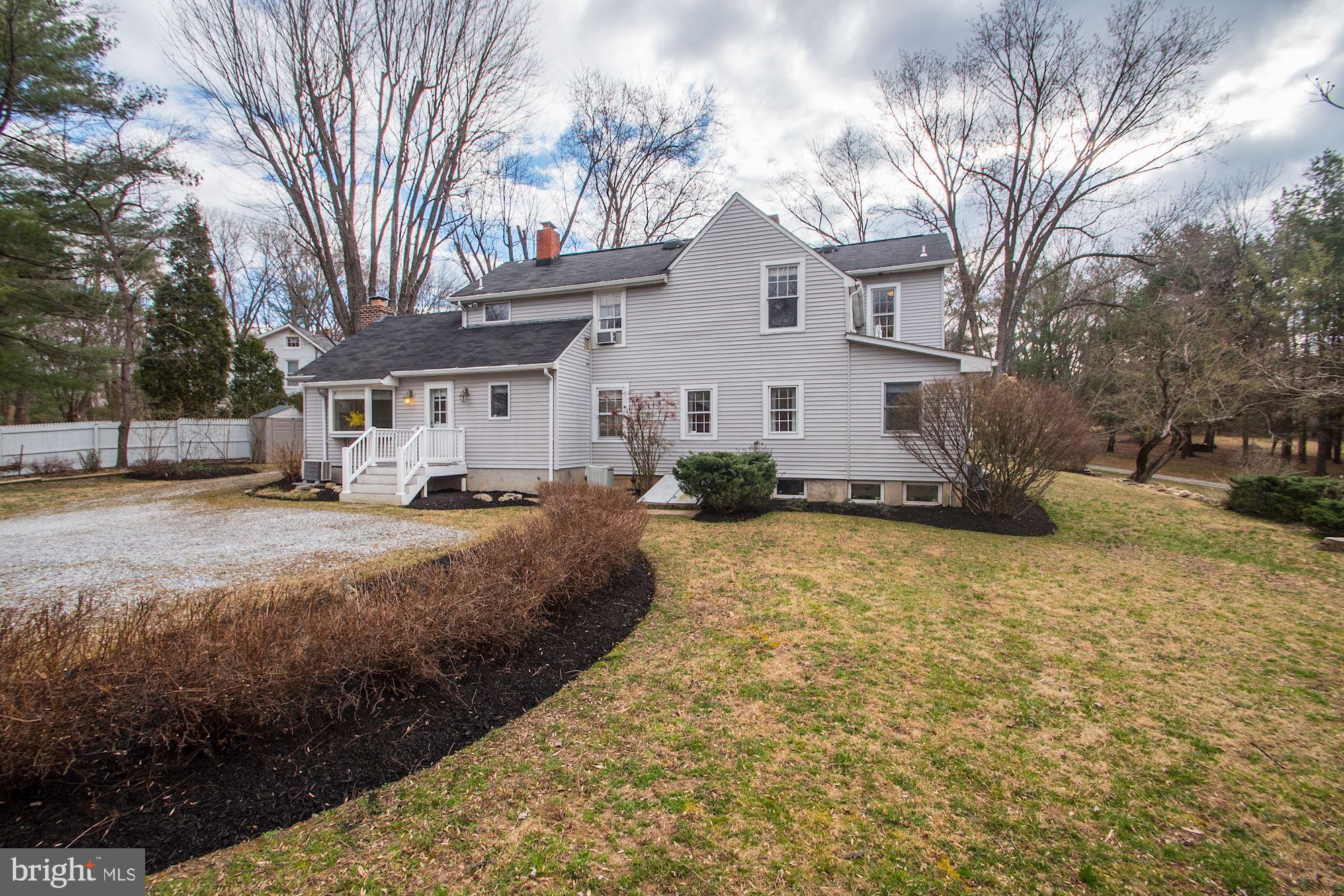17825 Pond Road Ashton, MD 20861 - Photo 28 of 32 Beautiful views from the house to the landscapes