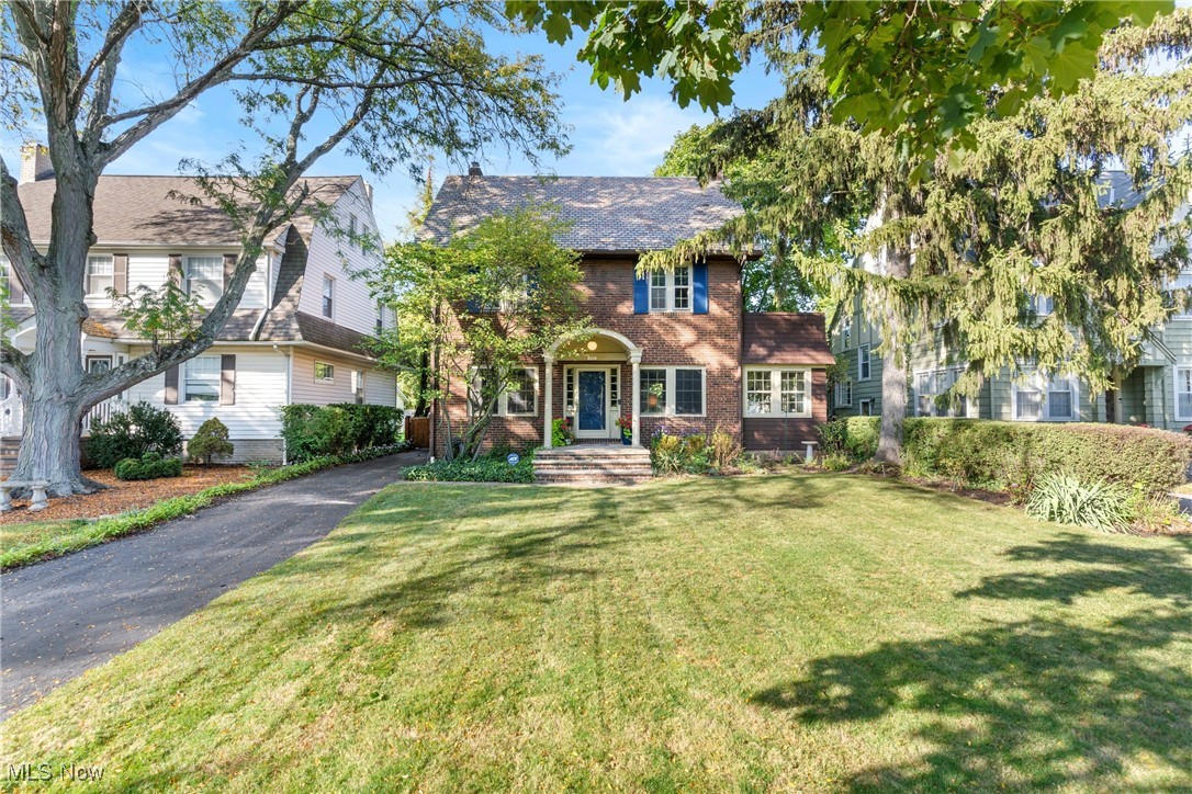 17015 Fernway Road Cleveland, OH 44120 - Photo 38 of 45