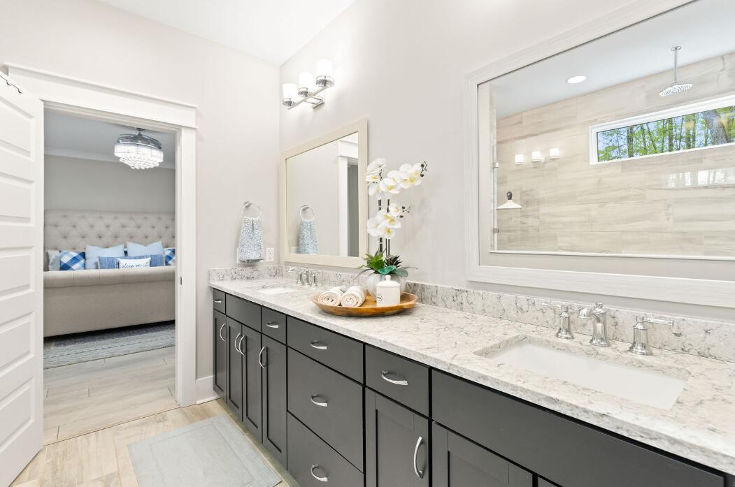 1052 Lyle Way Mount Pleasant, SC 29466 - Photo 27 of 38 MASTER BATHROOM