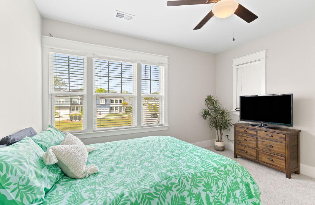 1052 Lyle Way Mount Pleasant, SC 29466 - Photo 28 of 38 SECOND FLOOR BEDROOM 2 PIC 2