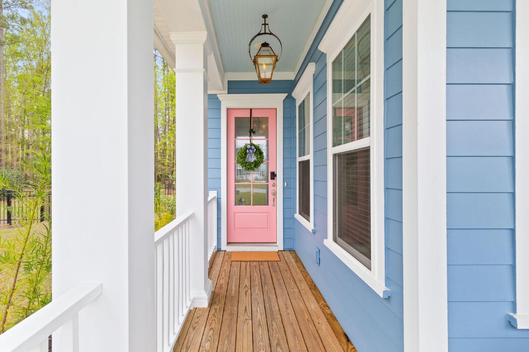 1052 Lyle Way Mount Pleasant, SC 29466 - Photo 5 of 38 FRONT PORCH 1