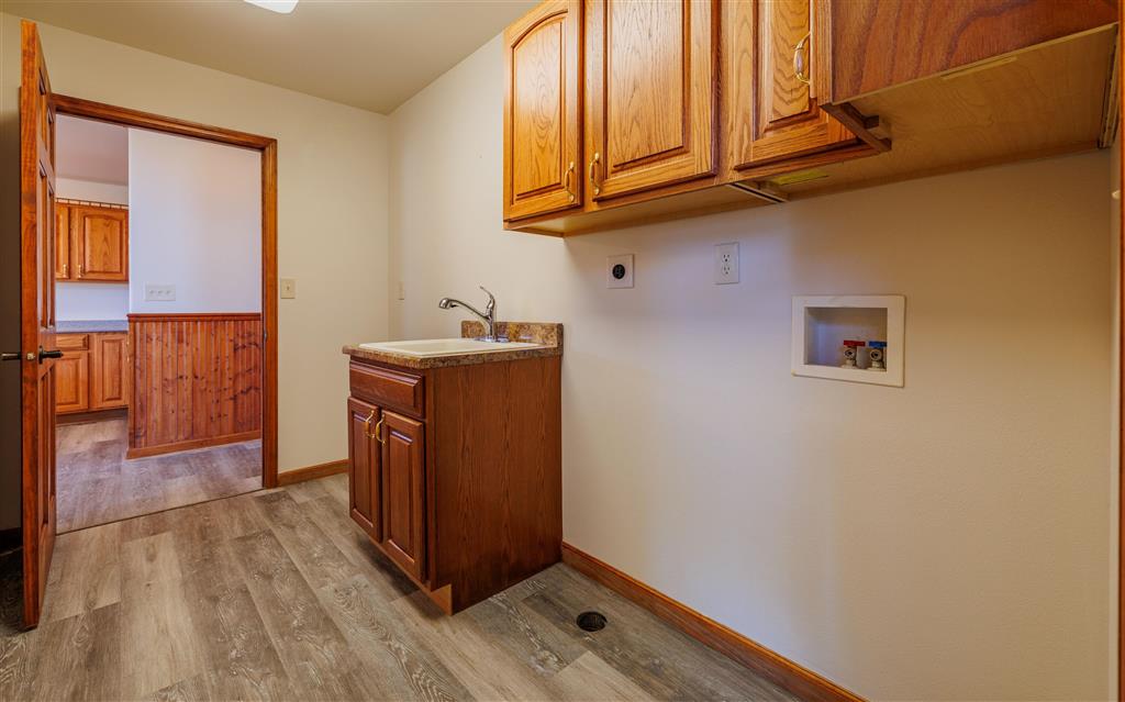 2477 Beaver Creek Road Shell, WY 82441 - Photo 18 of 74 Gallery Image 18