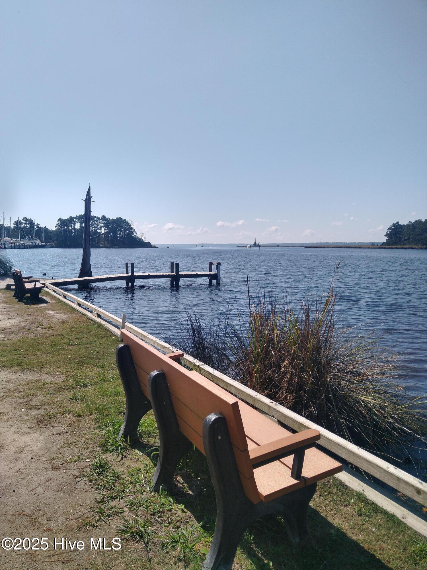5812 Jolly Roger Road New Bern, NC 28560 - Photo 43 of 57 FFH Fishing Pier 1