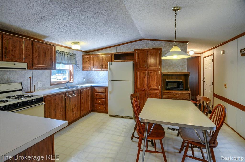 3260 Rabbit Track Road West Branch, MI 48661 - Photo 13 of 62 Gallery Image 13