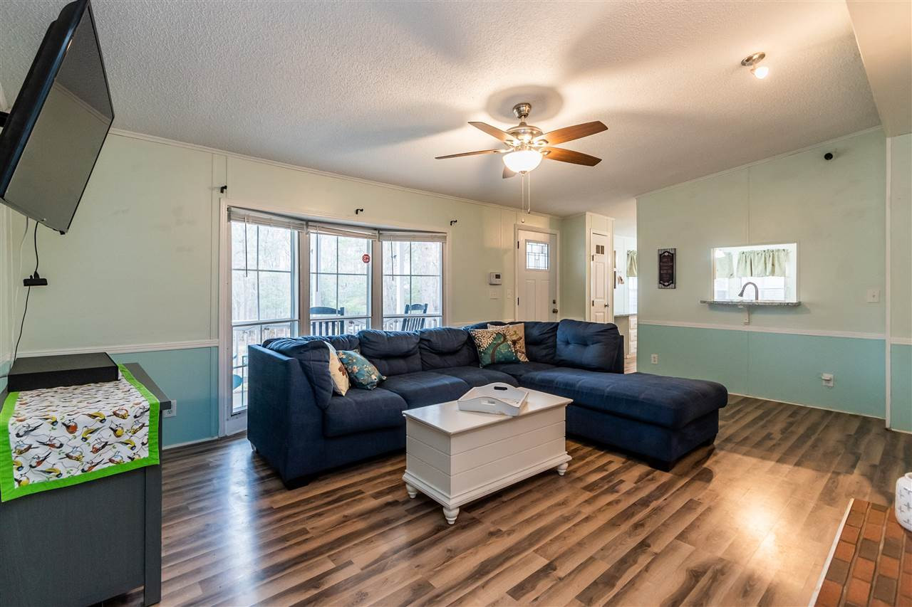 8409 Creek Road Willow Spring, NC 27592 - Photo 9 of 27 Family Room
