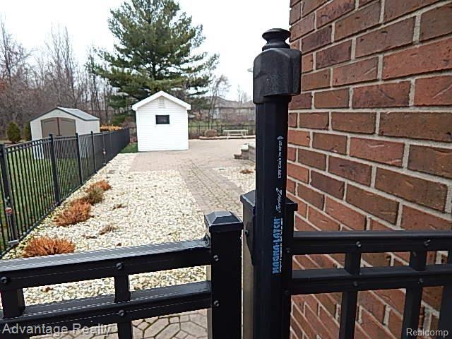 28375 Gamble Road New Baltimore, MI 48047 - Photo 28 of 28 Magna Latch Aluminum fence.jpg