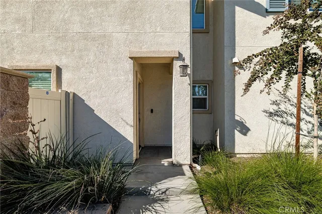 a view of a house with a plants