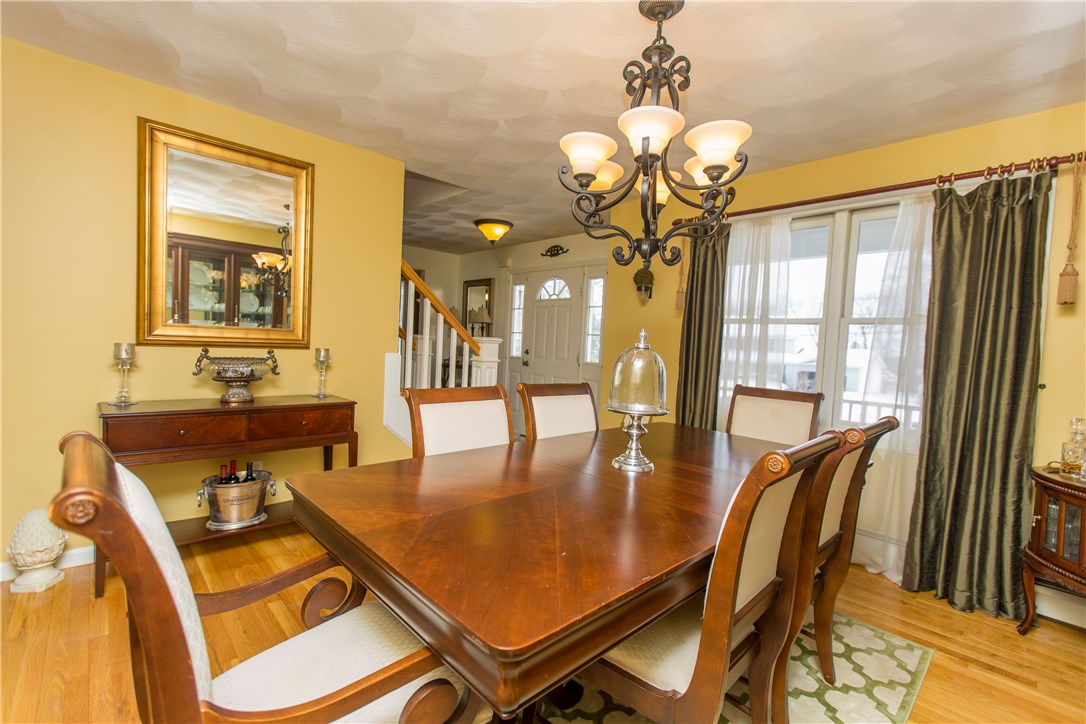 32 Fox Ridge Drive Cranston, RI 02921 - Photo 11 of 30 Gallery Image 11