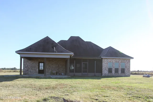 $395,000 | 2141 McGee Road, Ville Platte, LA 70586