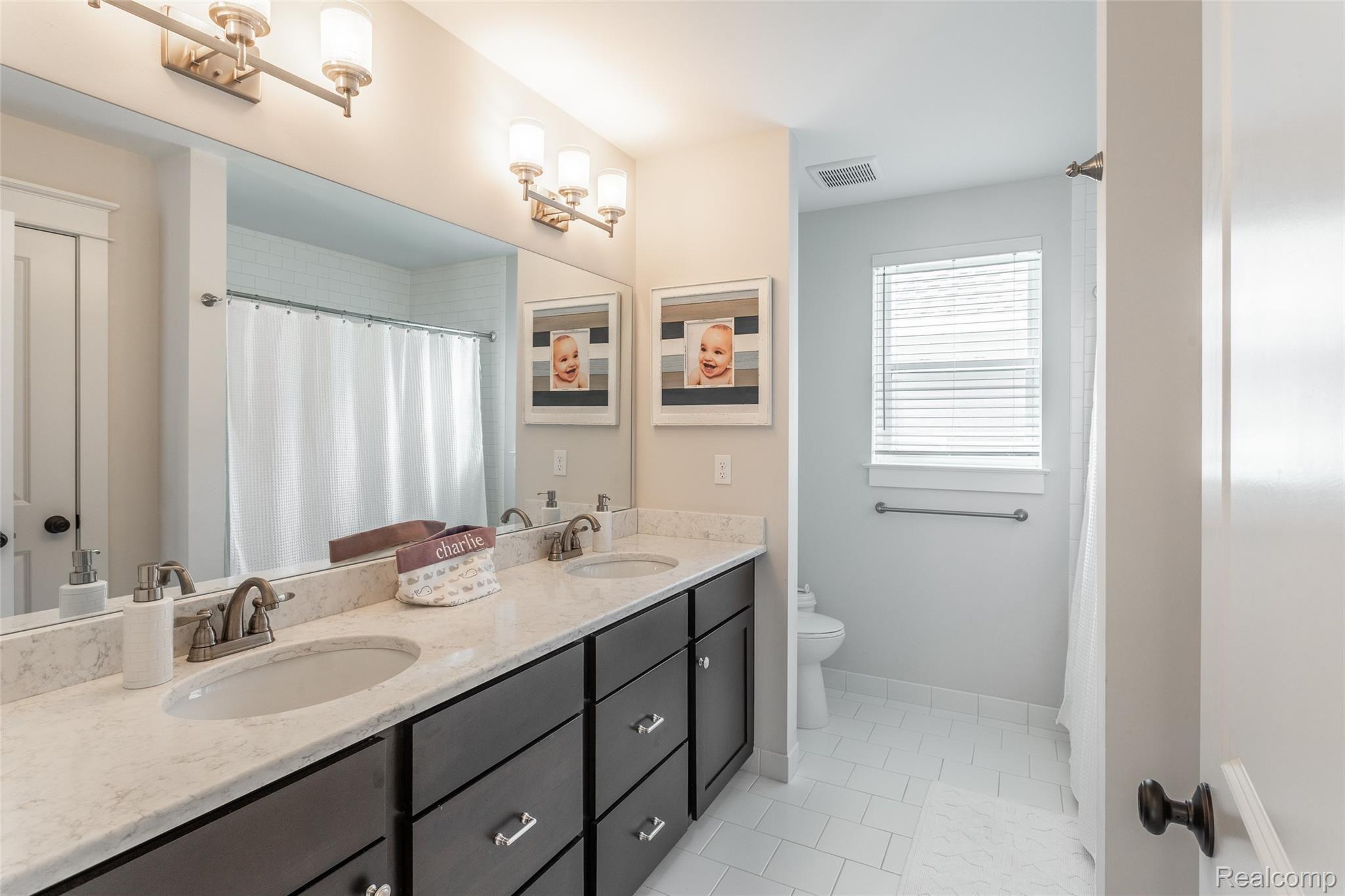 2971 Cumberland Road Berkley, MI 48072 - Photo 22 of 36 2971 Cumberland-36.jpg