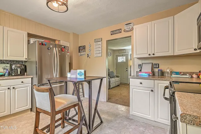 $239,900 | 16153 Baytree Road, Bristol, VA 24202