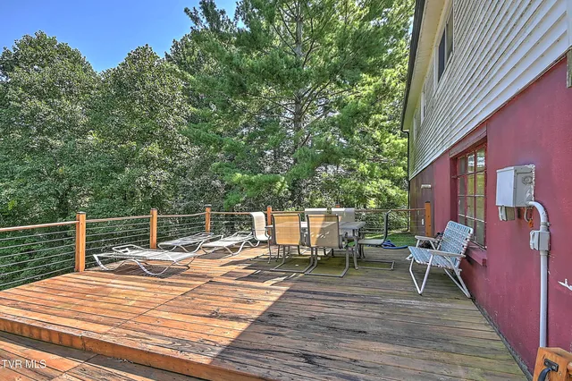 $239,900 | 16153 Baytree Road, Bristol, VA 24202