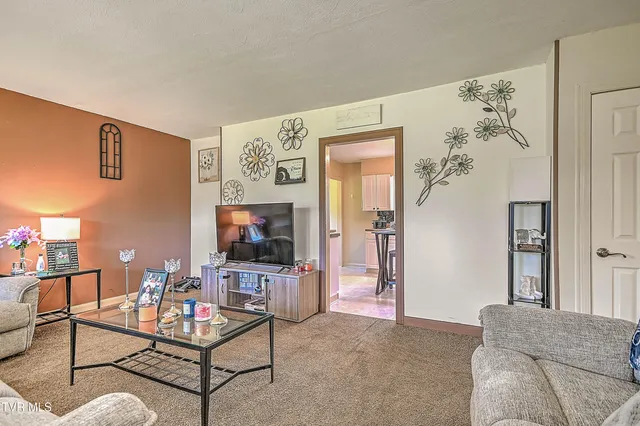 $239,900 | 16153 Baytree Road, Bristol, VA 24202