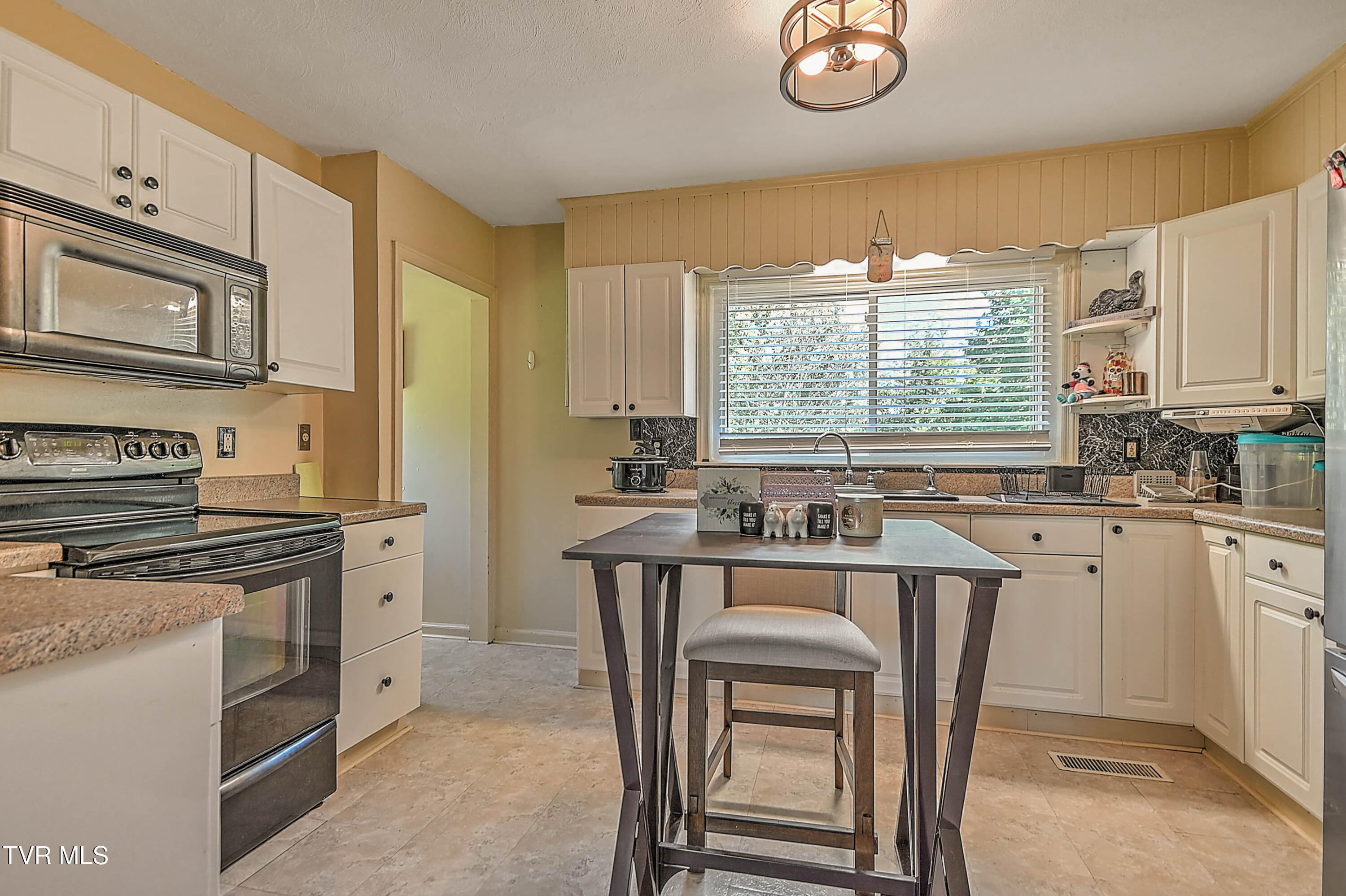 16153 Baytree Road Bristol, VA 24202 - Photo 10 of 37 16153 Baytree CP-13