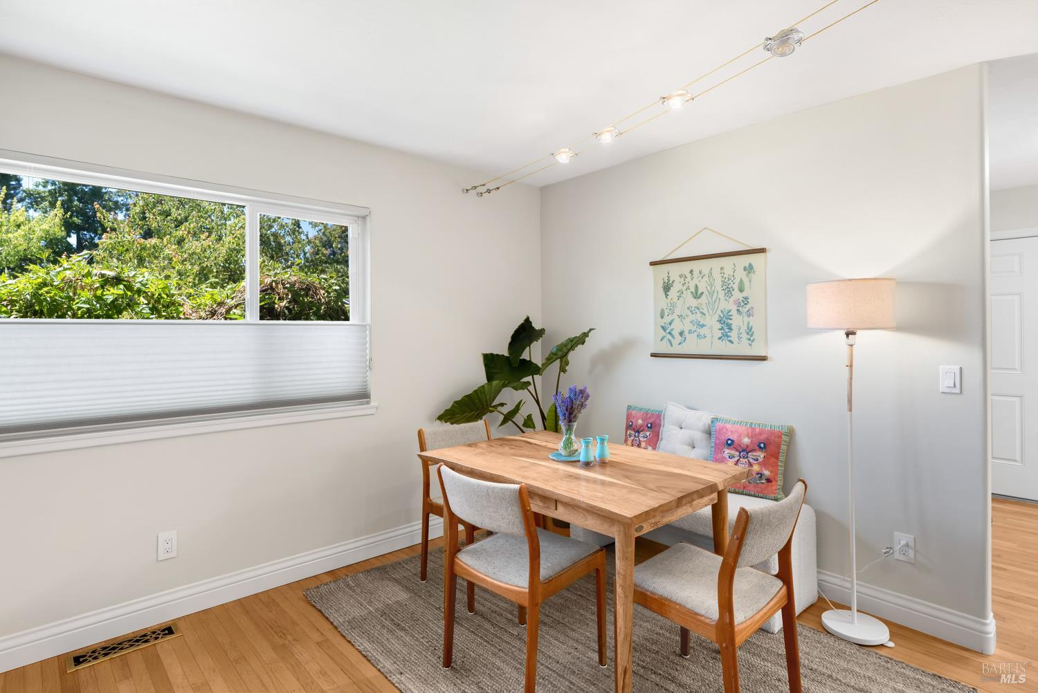 1563 Shay Avenue Santa Rosa, CA 95401 - Photo 13 of 39