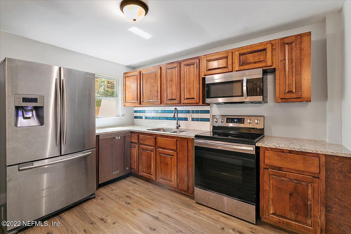 5145 Buckhead Road Middleburg, FL 32068 - Photo 6 of 15 06-Kitchen