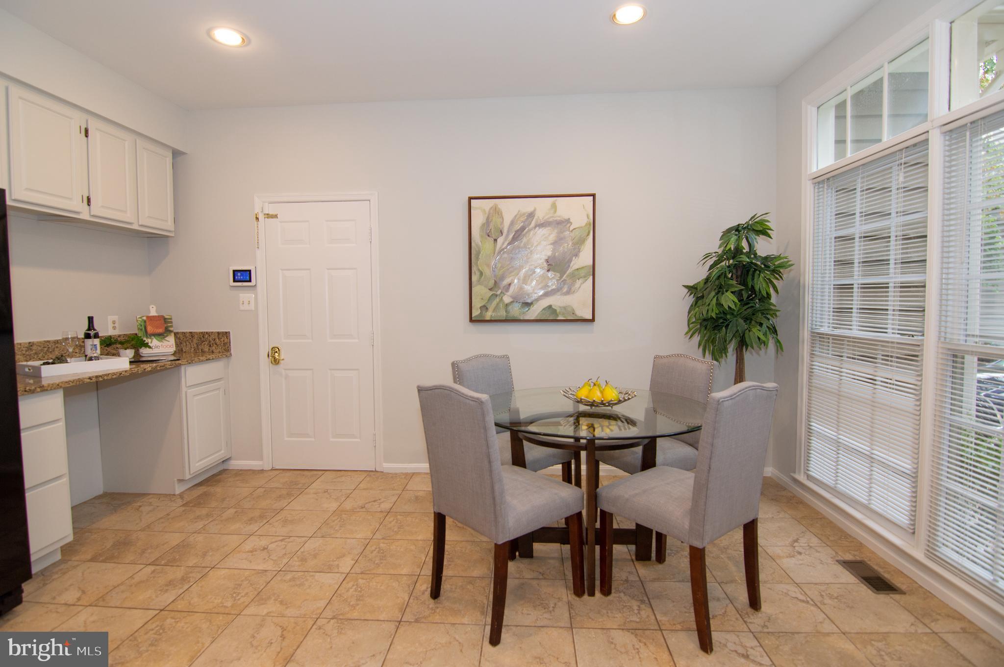 11415 Hollow Timber Way Reston, VA 20194 - Photo 13 of 50 Breakfast Room