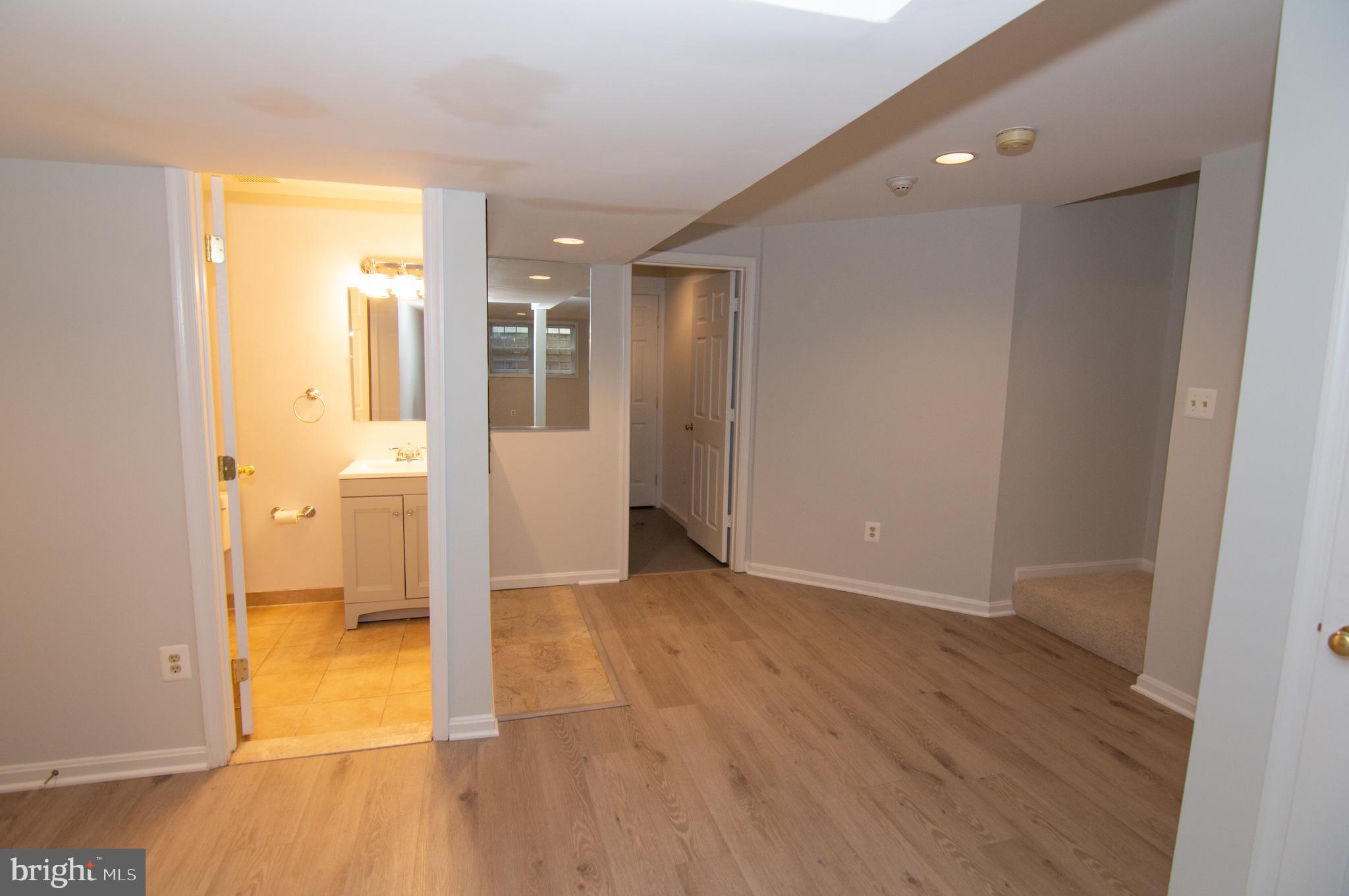11415 Hollow Timber Way Reston, VA 20194 - Photo 41 of 50 Lower Level Hallway
