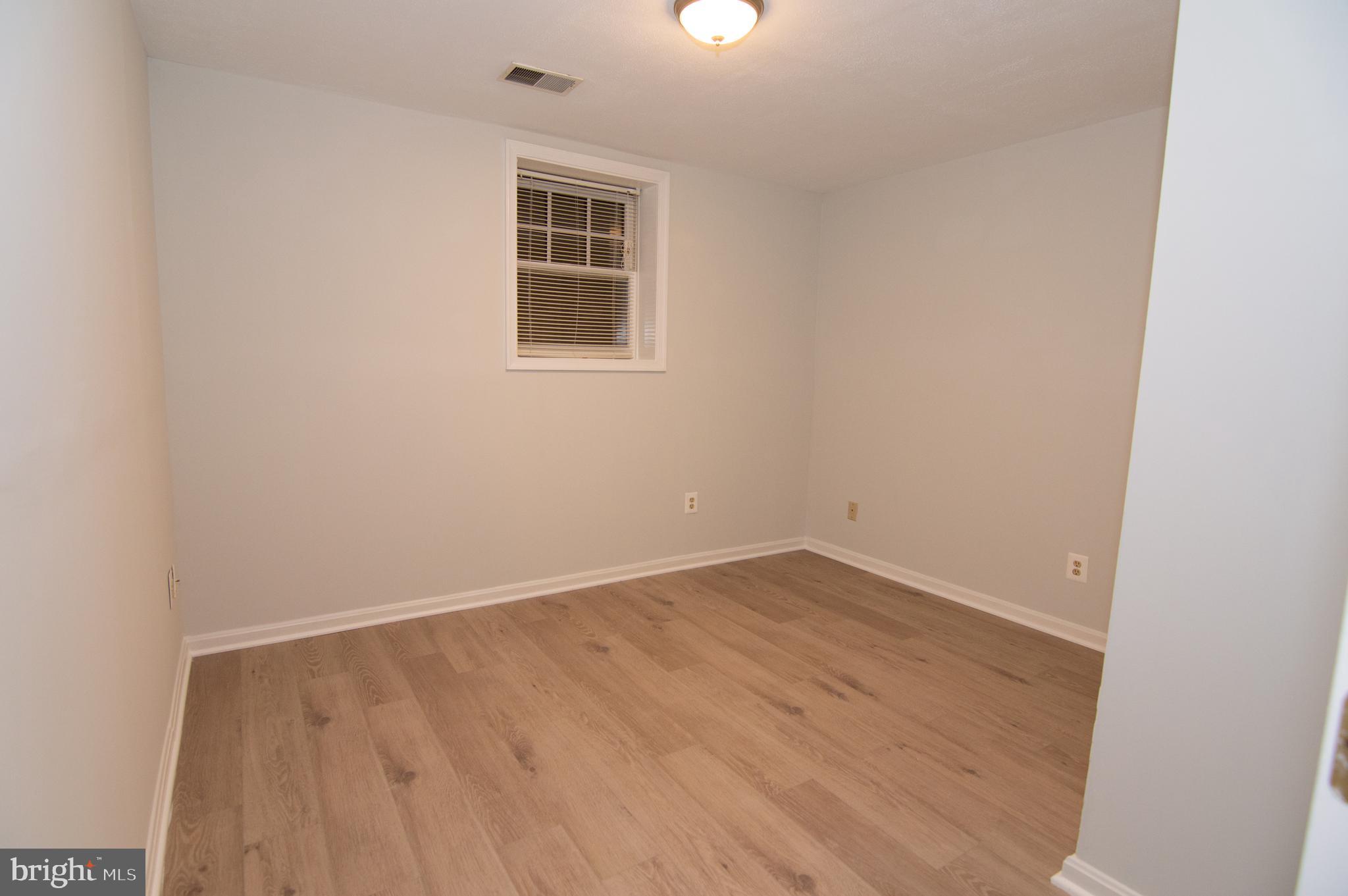 11415 Hollow Timber Way Reston, VA 20194 - Photo 46 of 50 Lower Level Bedroom (#3)