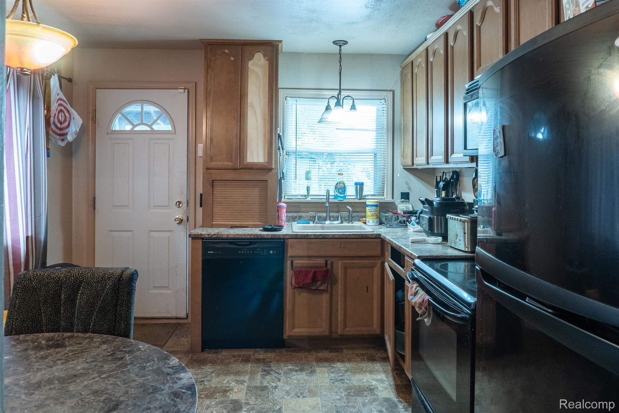 389 Amherst Street Inkster, MI 48141 - Photo 4 of 28 Gallery Image 4