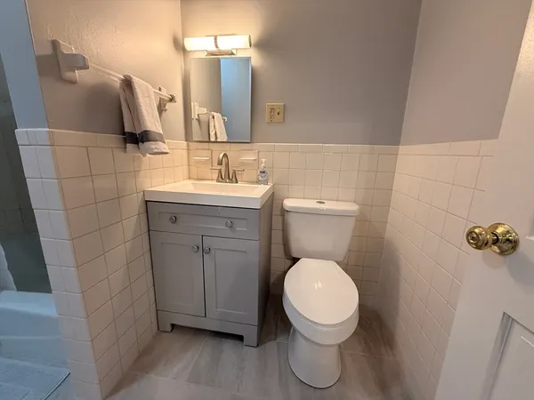 $1,800 | 106-108 Union Street, Unit 3, Mansfield, MA 02048