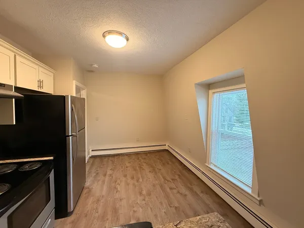 $1,800 | 106-108 Union Street, Unit 3, Mansfield, MA 02048